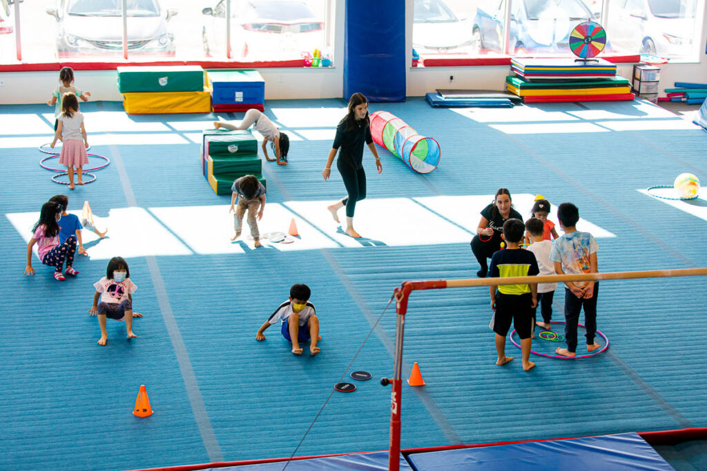 thrive-gymnastics-aurora-birthday-party-kids-obstacle-course-tunnel-hoops thrive gymnastics aurora birthday party kids obstacle course tunnel hoops