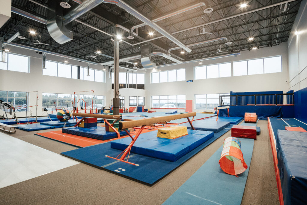 thrive-gymnastics-aurora-gym-facility-balance-beam-bars-mats thrive gymnastics aurora gym facility balance beam bars mats