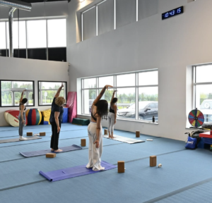 yoga stretching class thrive